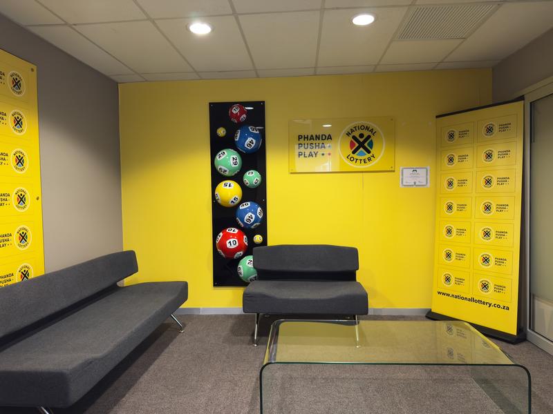 To Let Commercial Property for Rent in Claremont Western Cape